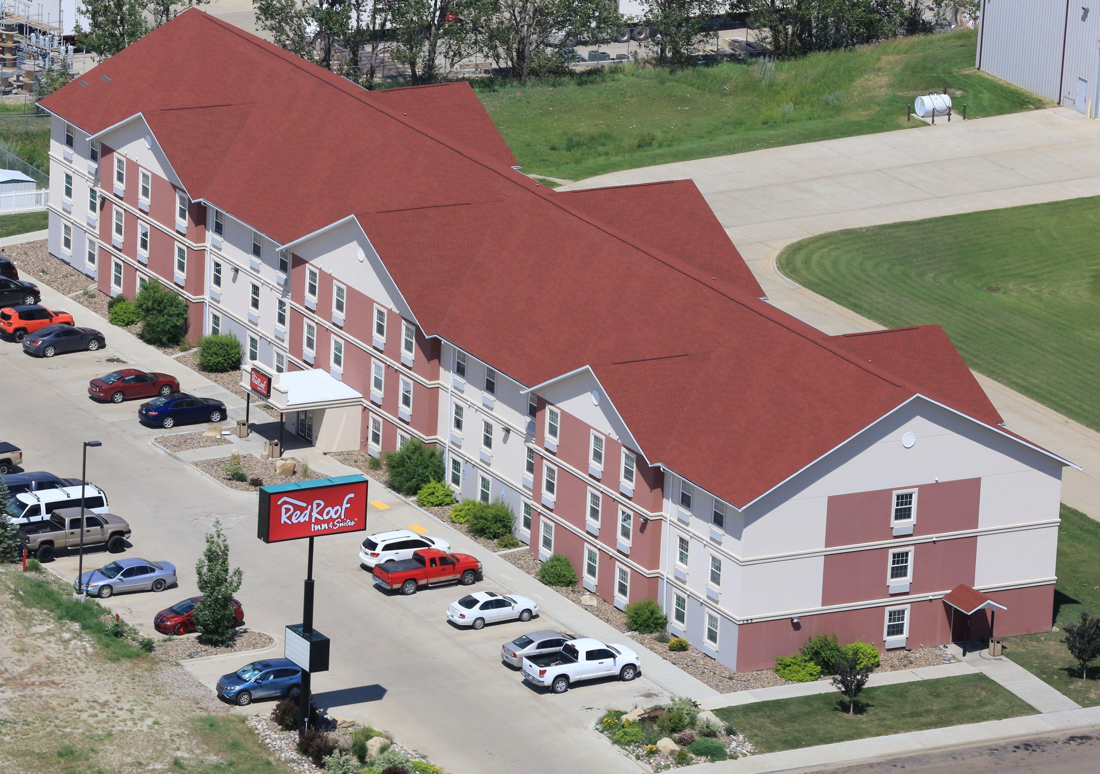 Red Roof Inn & Suites Dickinson Buitenkant foto