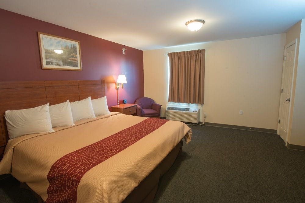 Red Roof Inn & Suites Dickinson Buitenkant foto